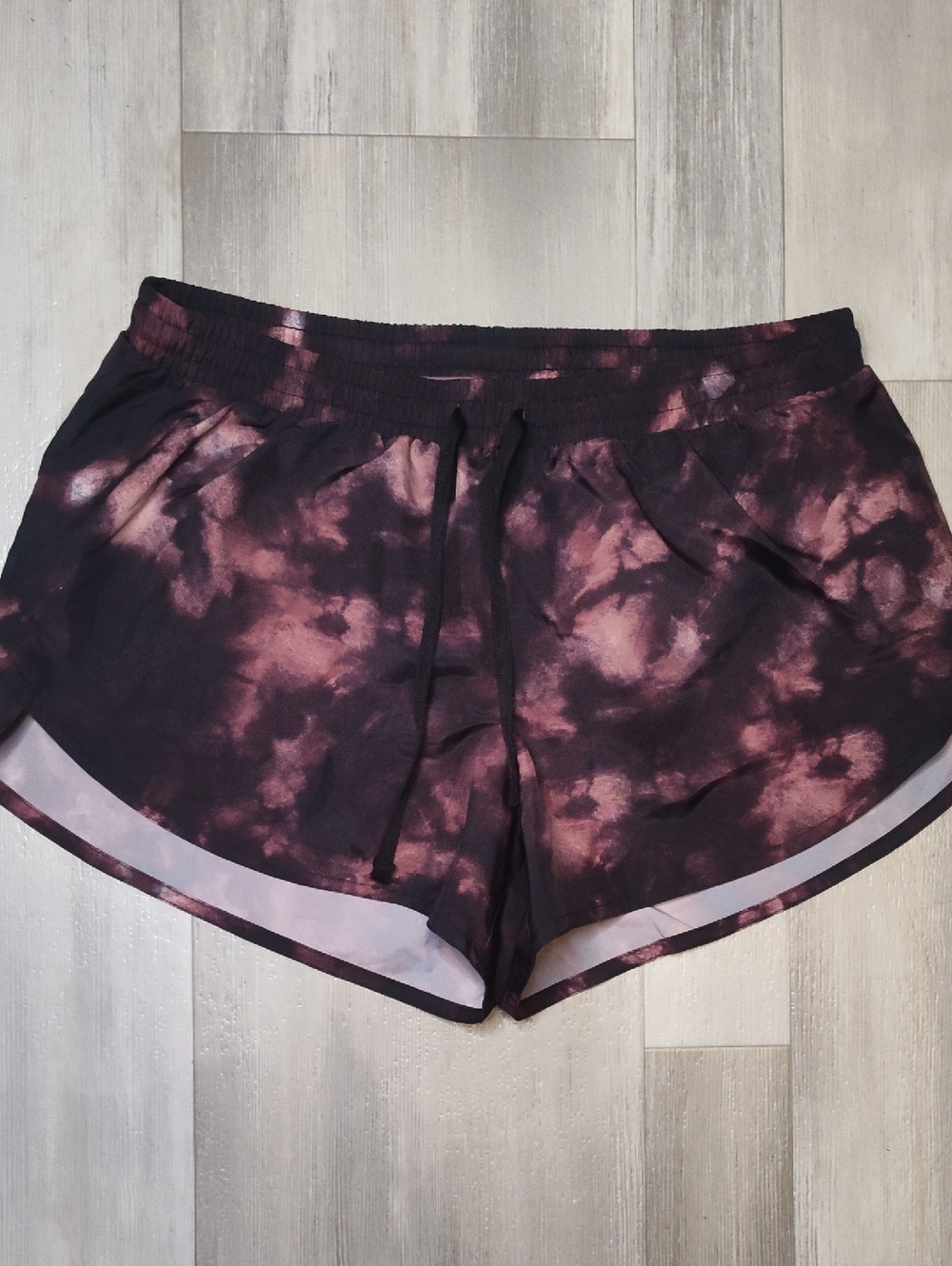 Old Navy Black and Mauve Tie-Dye Athletic Shorts